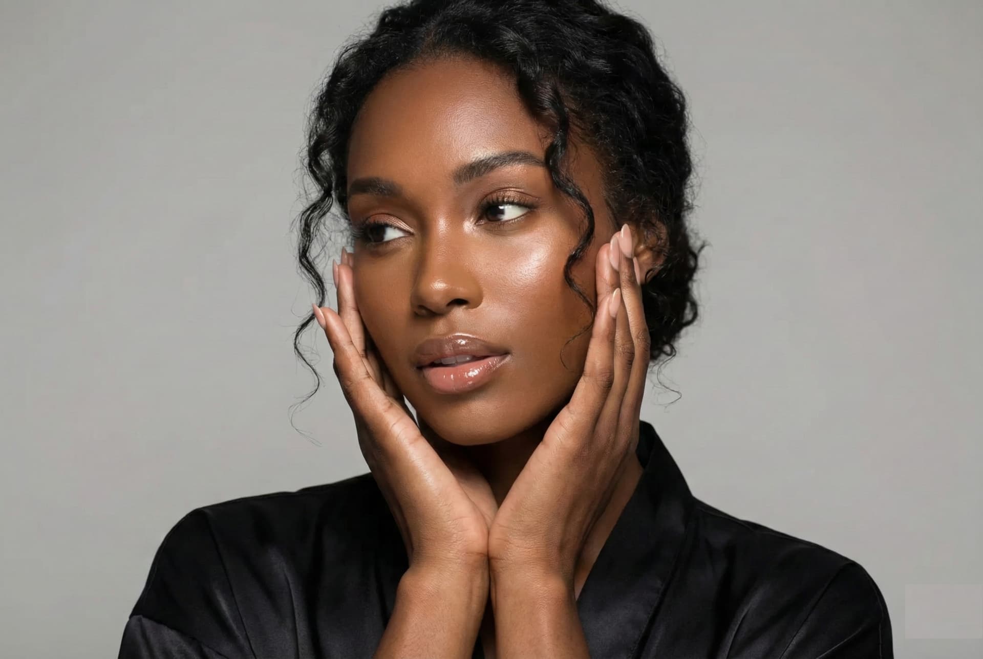 Best Skincare Routine for Glowing Skin 2025 | Dermatologist Guide