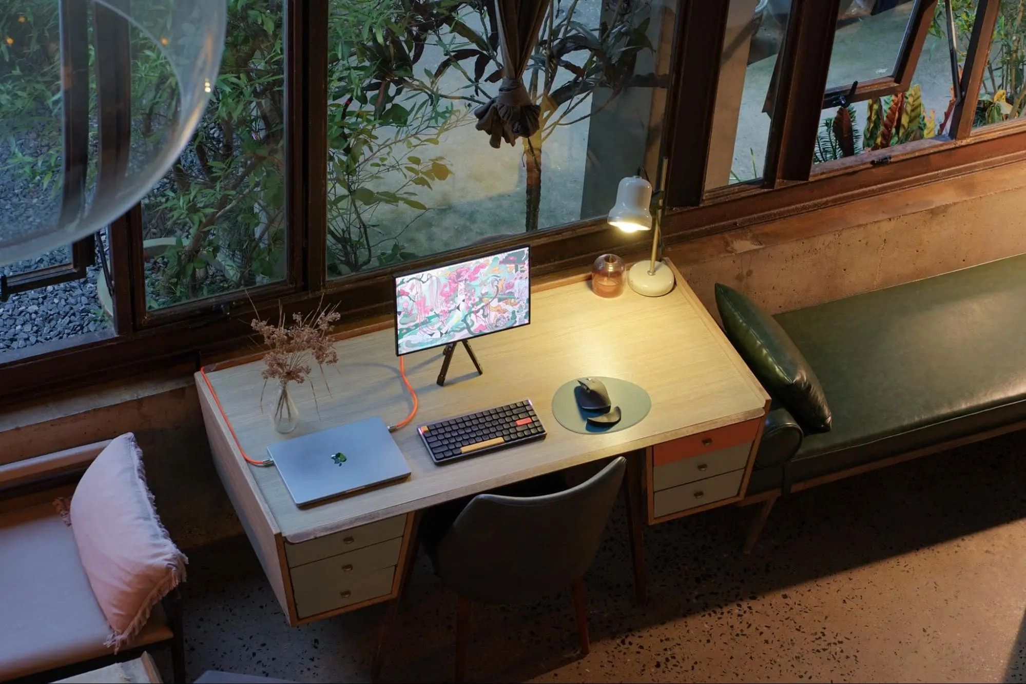 The Best Home Office Setup for 2025: 12 Expert Picks