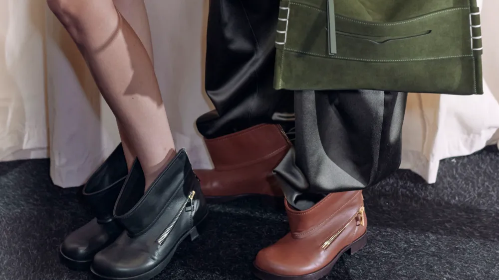Spring 2025 Shoes & Bags Collection: Fresh Fashion